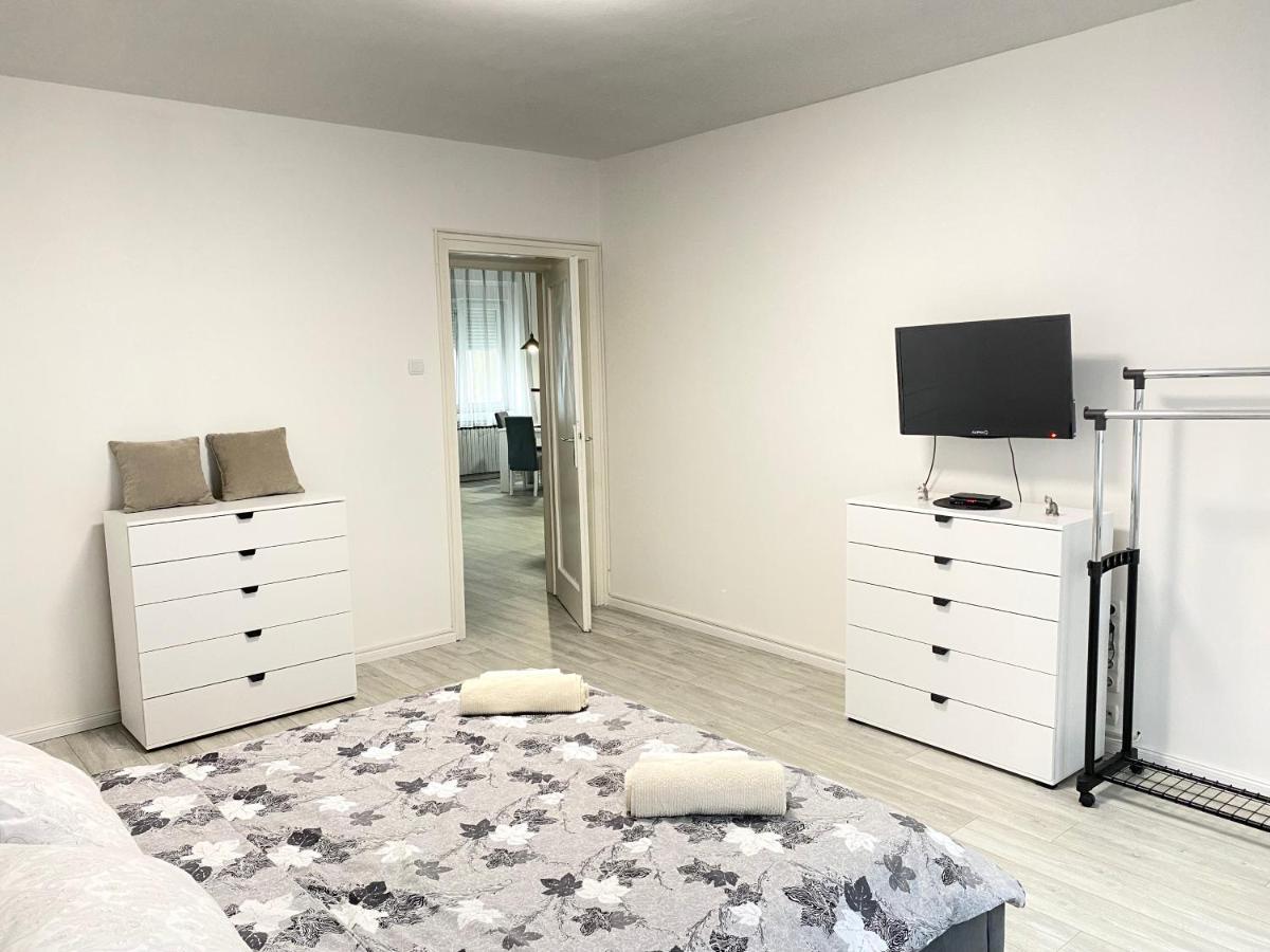 Appartement Grand Royal à Belgrade Extérieur photo
