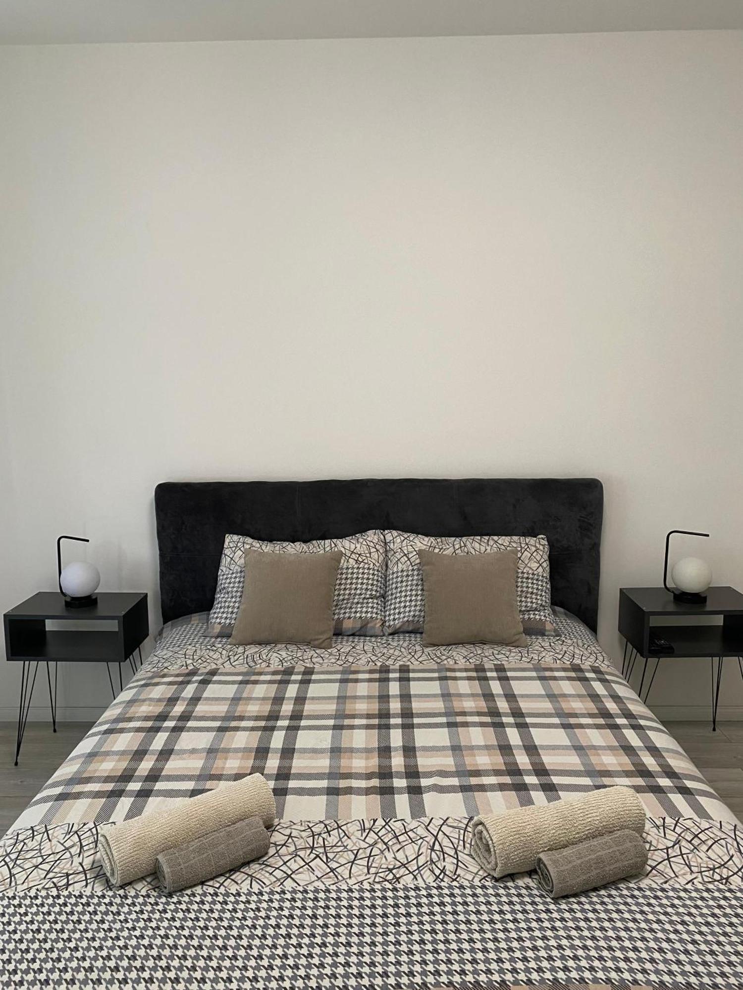 Appartement Grand Royal à Belgrade Extérieur photo