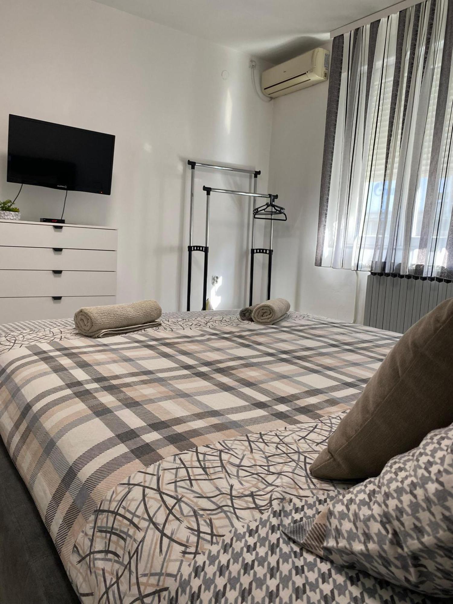 Appartement Grand Royal à Belgrade Extérieur photo
